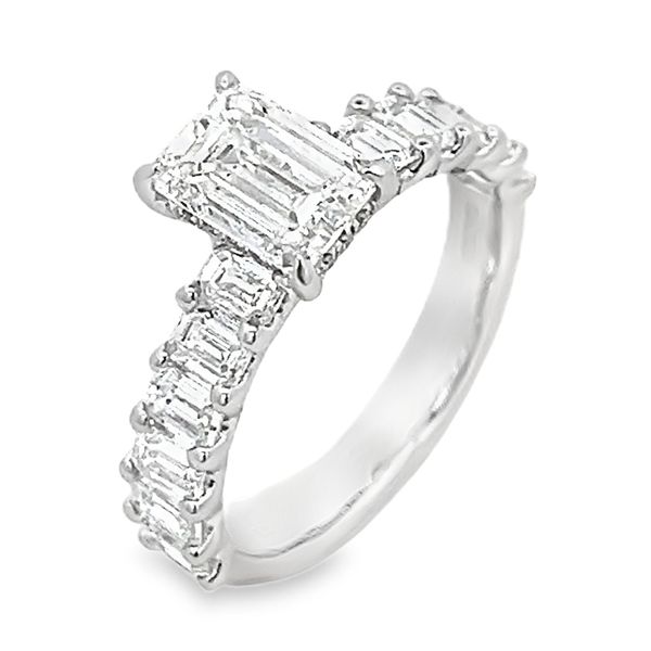 Engagement Ring Black River Diamond Company Medford, WI