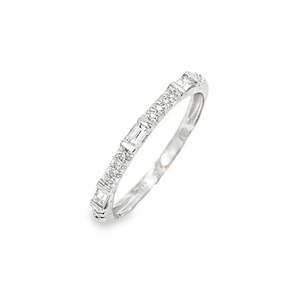 Wedding Band Black River Diamond Company Medford, WI