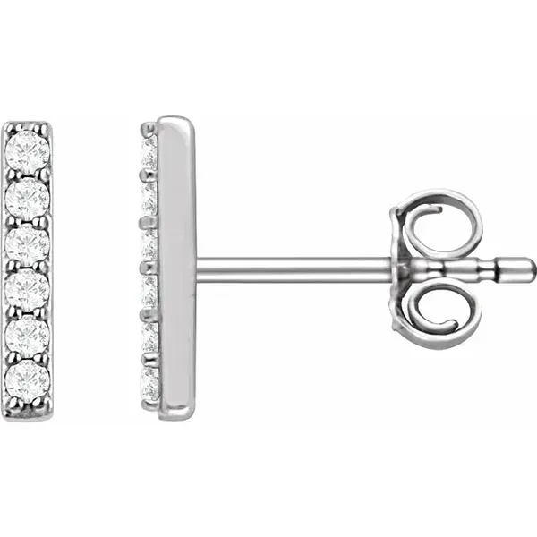 14k White Gold Diamond Stud Earrings Blue Heron Jewelry Company Poulsbo, WA