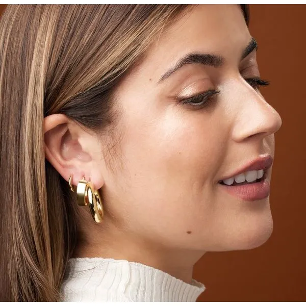 14k Yellow Gold 30mm Hoop Earrings Image 2 Blue Heron Jewelry Company Poulsbo, WA