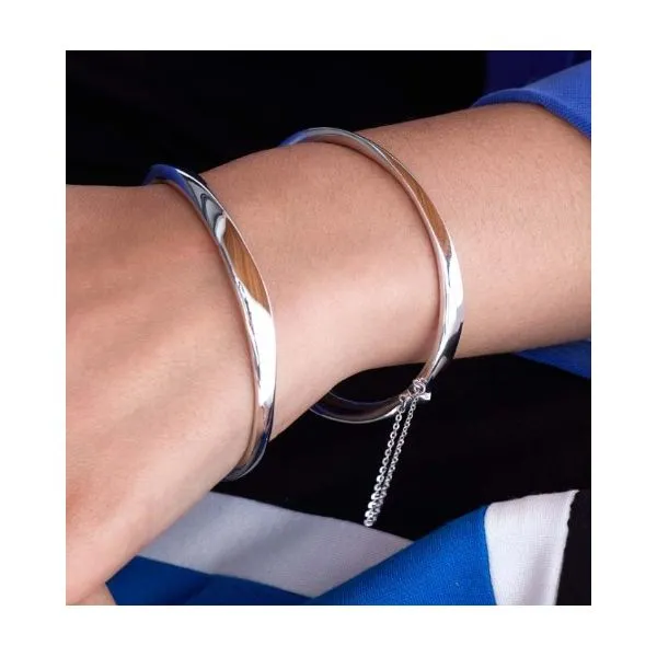 Bevel Cirque Hinged Bangle Image 2 Blue Heron Jewelry Company Poulsbo, WA