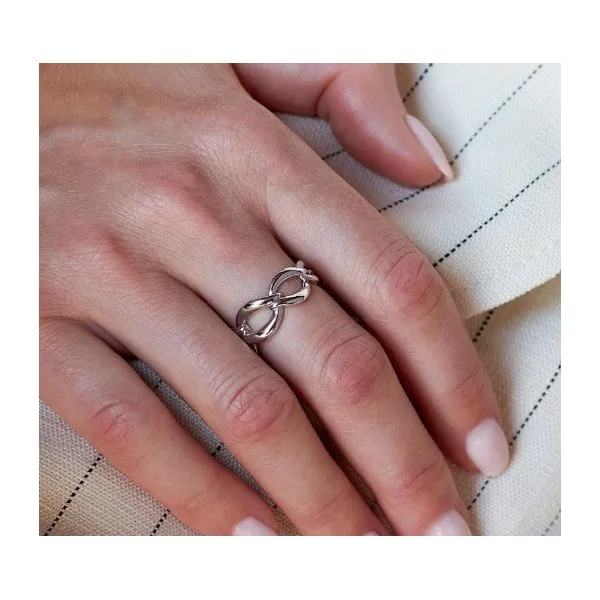 Entwine Twine Link Ring Size 8 Image 2 Blue Heron Jewelry Company Poulsbo, WA
