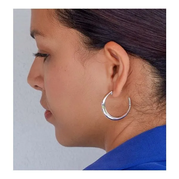 Bevel Cirque Grande Hoop Earrings Image 3 Blue Heron Jewelry Company Poulsbo, WA