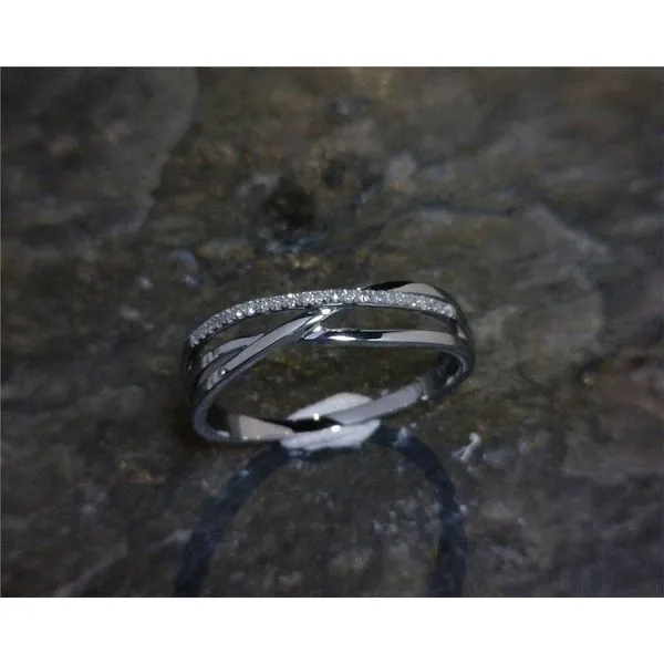 14 Karat White Gold Diamond Ring Image 4 Bluestone Jewelry Tahoe City, CA