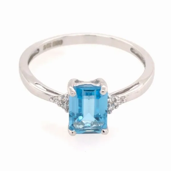 14 Karat White Gold Ring with a Blue Topaz and Diamonds- Size 6.75 Image 2 Bluestone Jewelry Tahoe City, CA