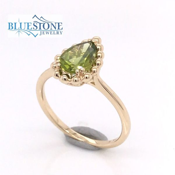 14k Yellow Gold Ring with Peridot- size 7 Image 3 Bluestone Jewelry Tahoe City, CA