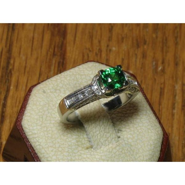 18 Karat White Gold Ring with 1.16 Carat Tsavorite Garnet and Diamonds Image 4 Bluestone Jewelry Tahoe City, CA