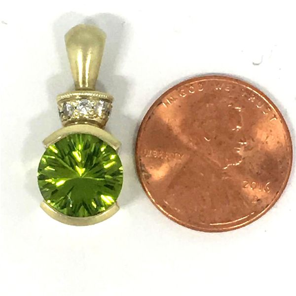 14kt Yellow/Green Gold Pendant with Peridot and Diamonds Image 3 Bluestone Jewelry Tahoe City, CA