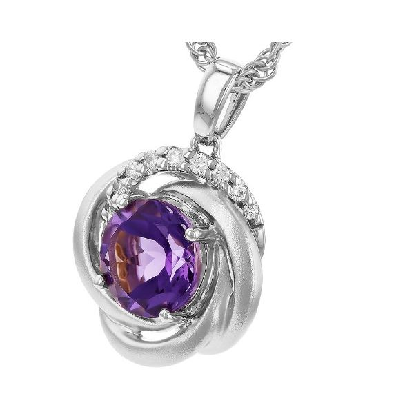 18k white gold necklace with amethyst and diamond