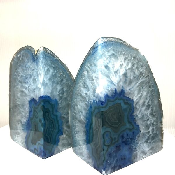blue agate gemstone