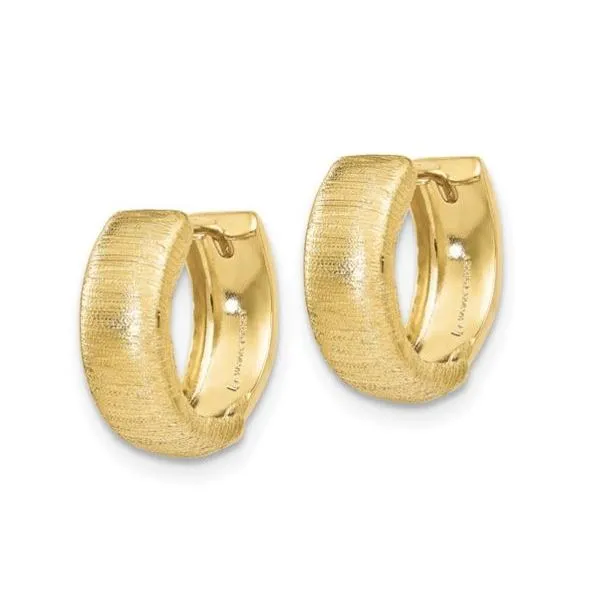 14K Yellow Gold Textured Huggie Earrings 5x14mm Bluestone Jewelry Tahoe City, CA