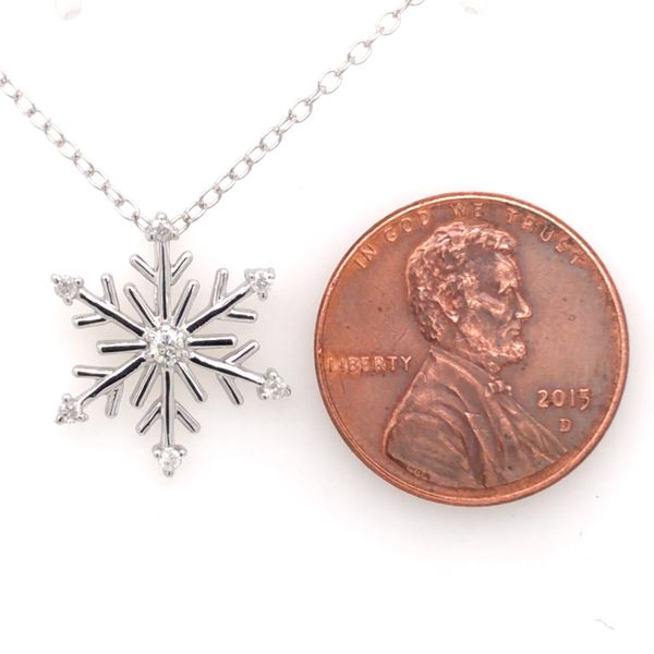 Sterling Silver Rhodium Plated Snowflake Pendant with 7 Round Diamonds Image 3 Bluestone Jewelry Tahoe City, CA