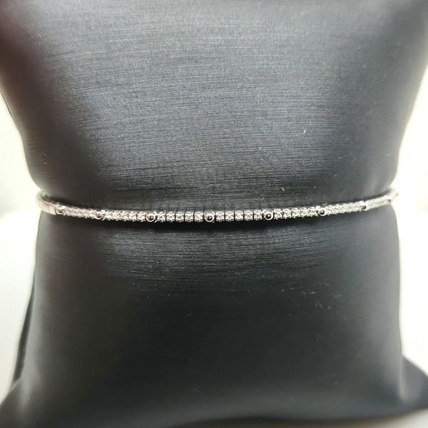 PG 14K White Gold Bracelet Blue Water Jewelers Saint Augustine, FL