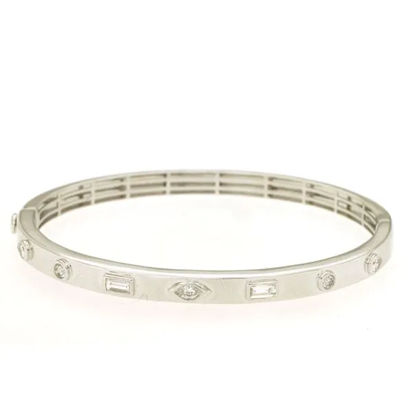 ROYAL JEWELRY MFG, INC. 14K White Gold Diamond Bracelet Blue Water Jewelers Saint Augustine, FL