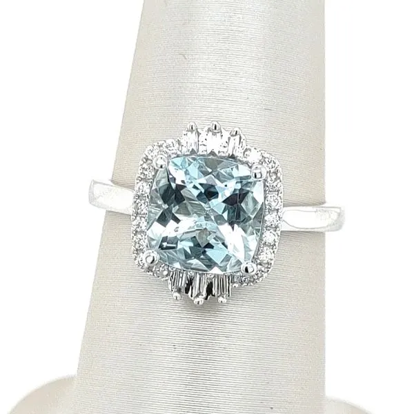 ROYAL JEWELRY MFG, INC. 14K White Gold Ring Blue Water Jewelers Saint Augustine, FL