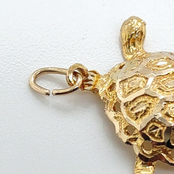 BW 14K Yellow Gold Pendant Blue Water Jewelers Saint Augustine, FL