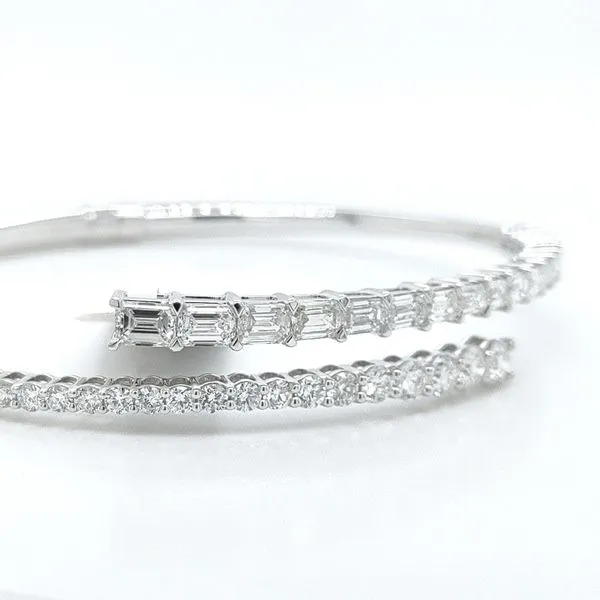 ROYAL JEWELRY MFG, INC. 14K White Gold Diamond Bracelet Blue Water Jewelers Saint Augustine, FL
