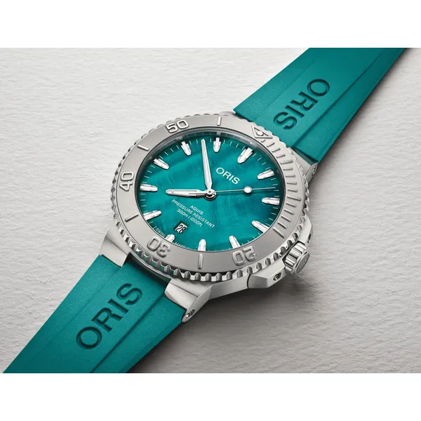 Watch Blue Water Jewelers Saint Augustine, FL