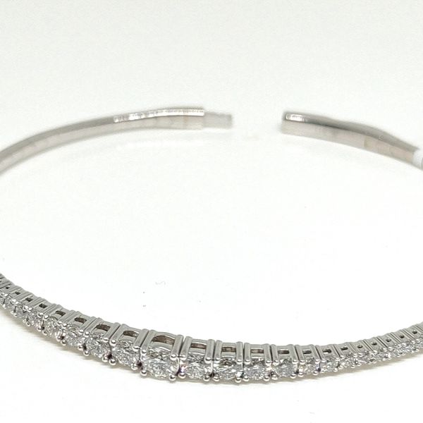 Diamond Flexi Bangle in 14K White Gold — 1.28 TCW Image 2 Blue Water Jewelers St. Augustine, FL