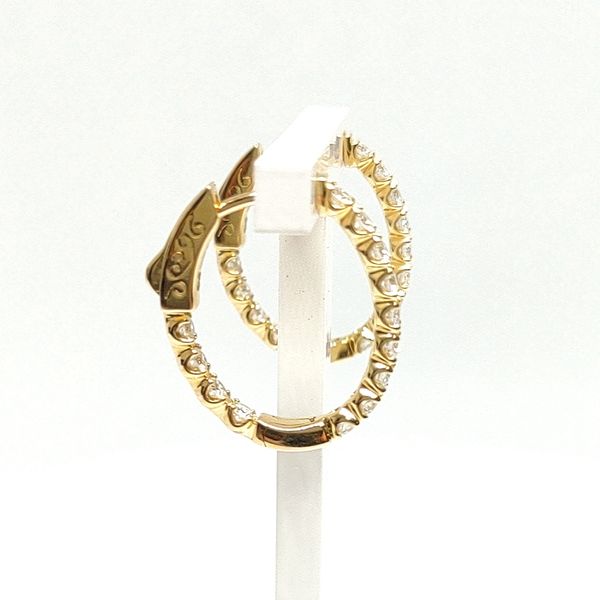 1.00 TCW Diamond Oblong Hoop Earrings in 18K Yellow Gold (0.5") Image 2 Blue Water Jewelers St. Augustine, FL