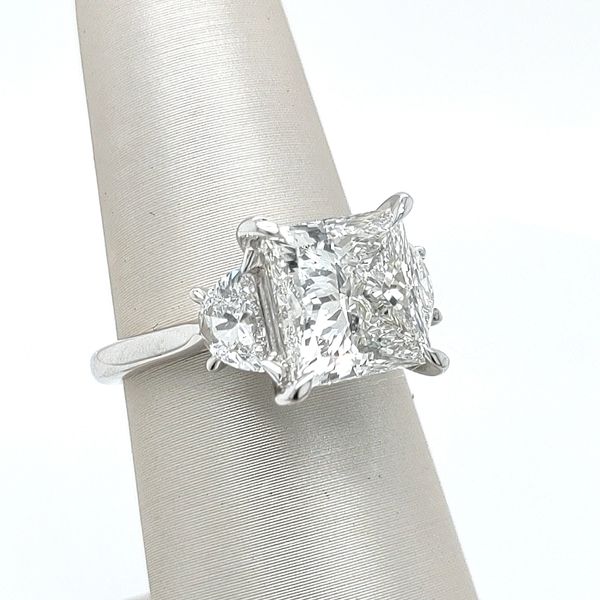 4.75 TCW / 4.09 CT PRIN LAB-GROWN DIA G/VS2 0.66 TCW LG DIA HALF MOON SIDES 14KW ENG RING - SIZE 7 Blue Water Jewelers Saint Augustine, FL
