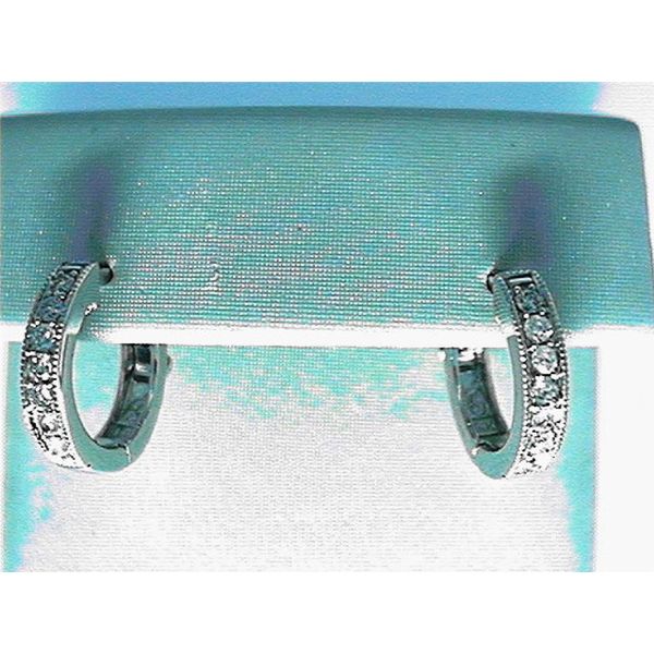 Stud Earrings Blue Water Jewelers Saint Augustine, FL