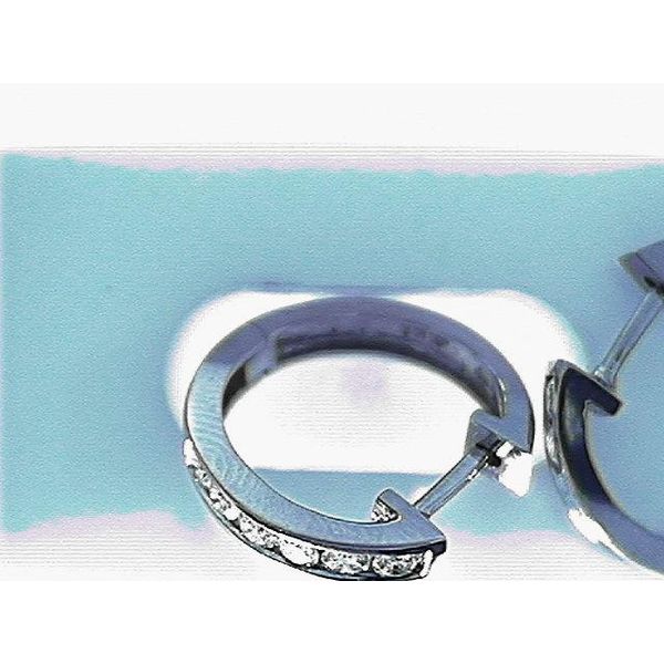 Stud Earrings Blue Water Jewelers Saint Augustine, FL