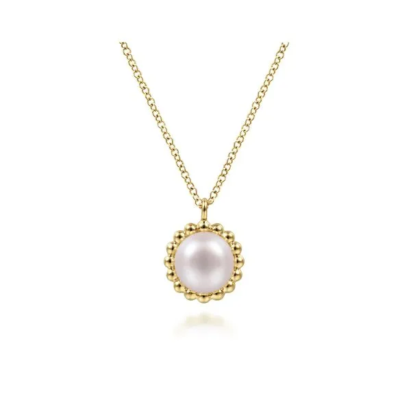 Pearl Pendant With Chain Image 2 Blue Water Jewelers Saint Augustine, FL
