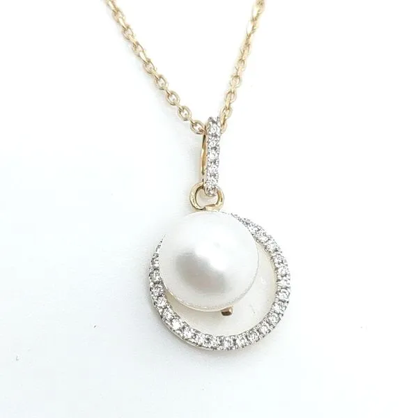 DIAMOND AND PEARL NECKLACE Blue Water Jewelers Saint Augustine, FL