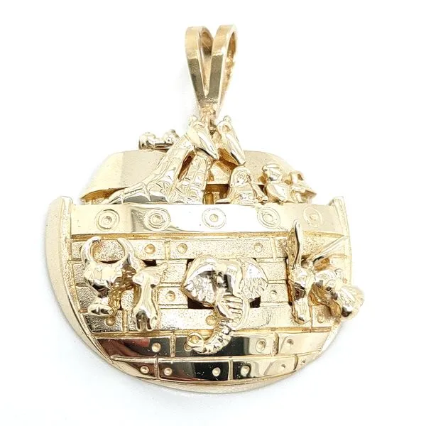 GOLD PENDANT Blue Water Jewelers Saint Augustine, FL