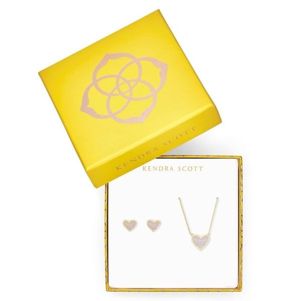 Giftware Blue Water Jewelers Saint Augustine, FL