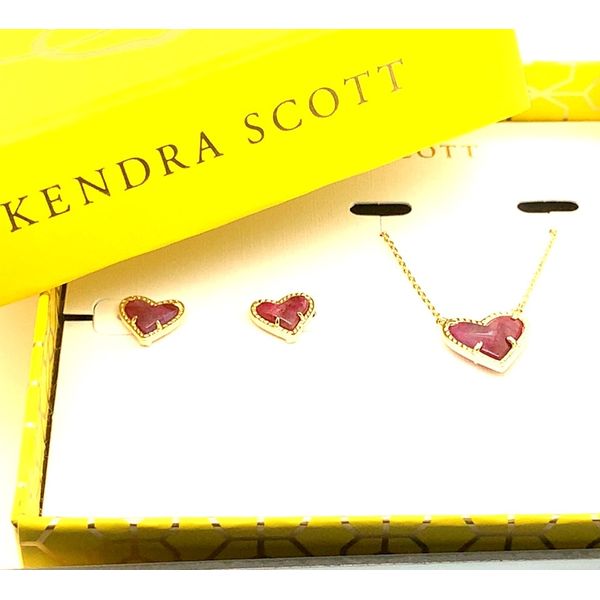 Giftware Blue Water Jewelers Saint Augustine, FL