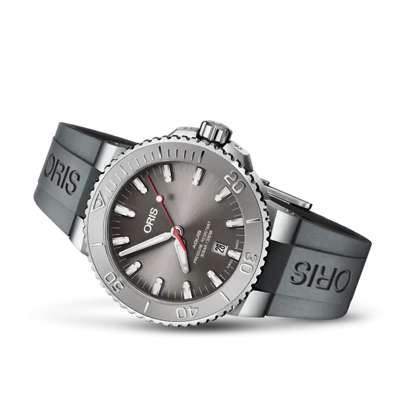 ORIS AQUIS DATE RELIEF 43.5MM WATCH 001 800 00182 Blue Water