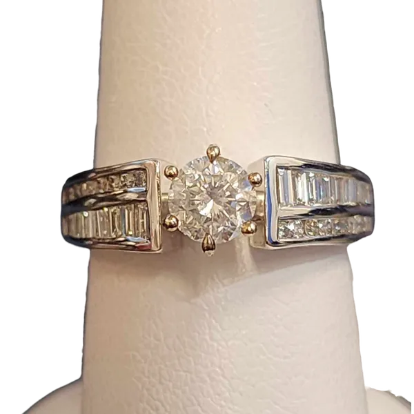 Engagement Ring B & L Jewelers Danville, KY