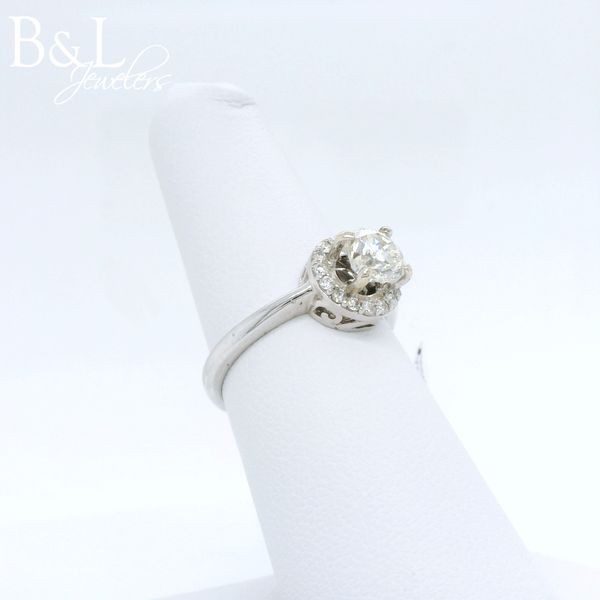 Engagement Ring Image 2 B & L Jewelers Danville, KY