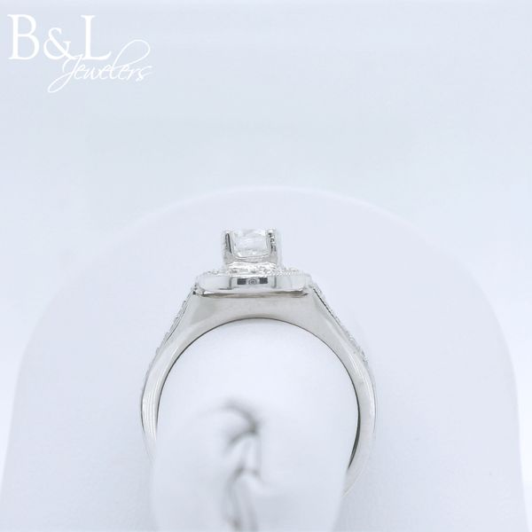 Engagement Ring Image 3 B & L Jewelers Danville, KY