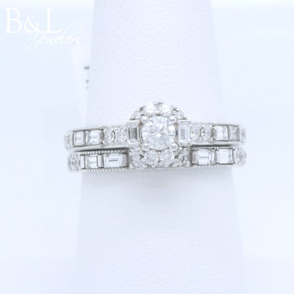 Engagement Ring B & L Jewelers Danville, KY