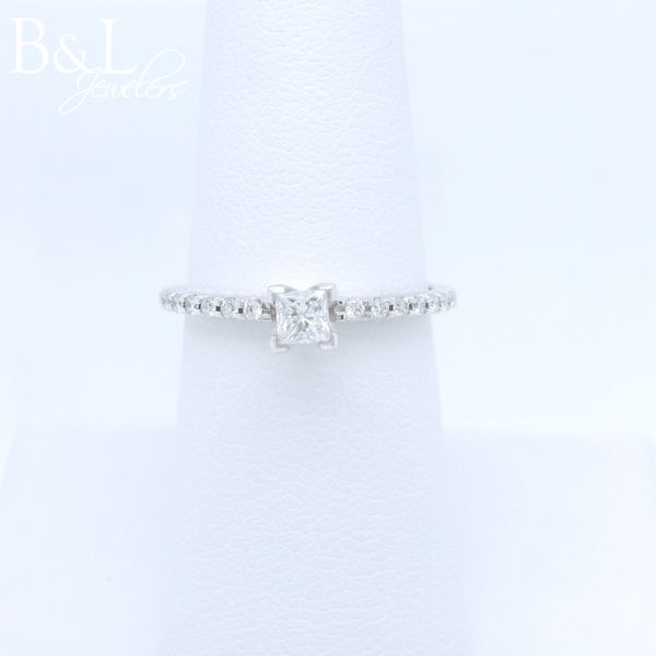 Engagement Ring B & L Jewelers Danville, KY