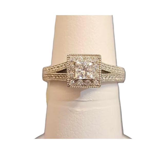 Engagement Ring B & L Jewelers Danville, KY