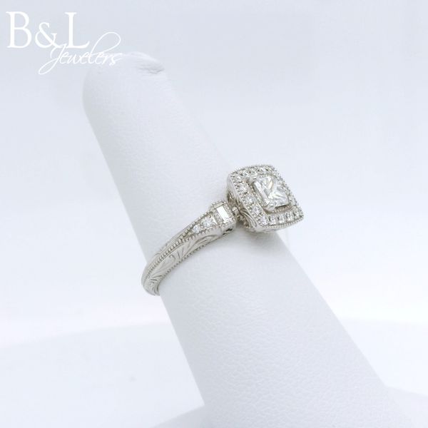 Engagement Ring Image 2 B & L Jewelers Danville, KY