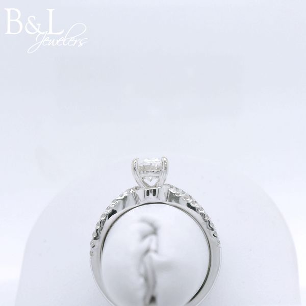 14k White Gold Oval 1.41ctw Diamond Engagement Ring Image 3 B & L Jewelers Danville, KY