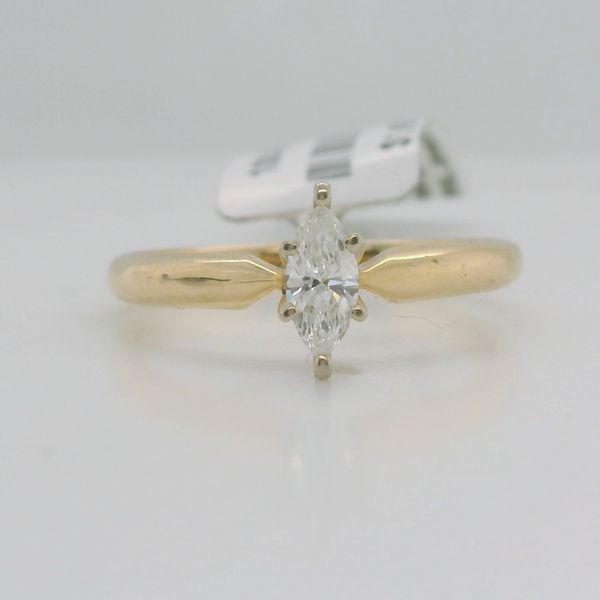 Engagement Ring B & L Jewelers Danville, KY