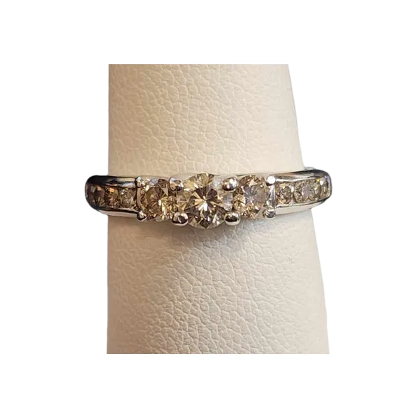 Engagement Ring B & L Jewelers Danville, KY