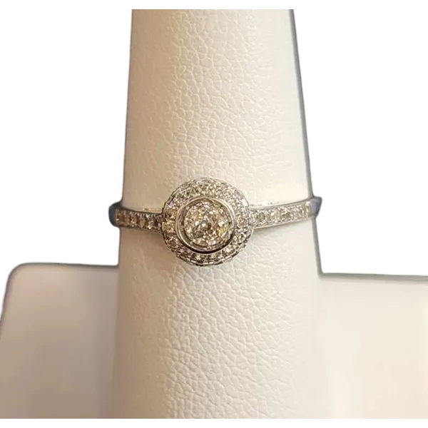 Engagement Ring B & L Jewelers Danville, KY