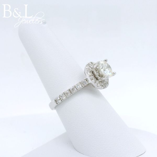 Engagement Ring Image 2 B & L Jewelers Danville, KY