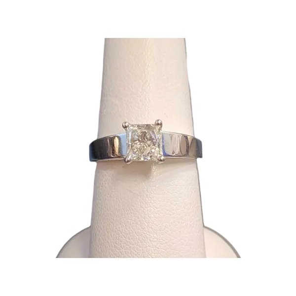 Engagement Ring B & L Jewelers Danville, KY