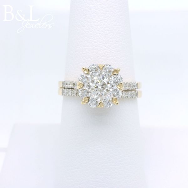 Engagement Ring B & L Jewelers Danville, KY