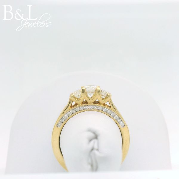 Engagement Ring Image 3 B & L Jewelers Danville, KY