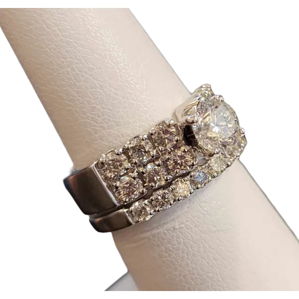 Engagement Ring Image 2 B & L Jewelers Danville, KY