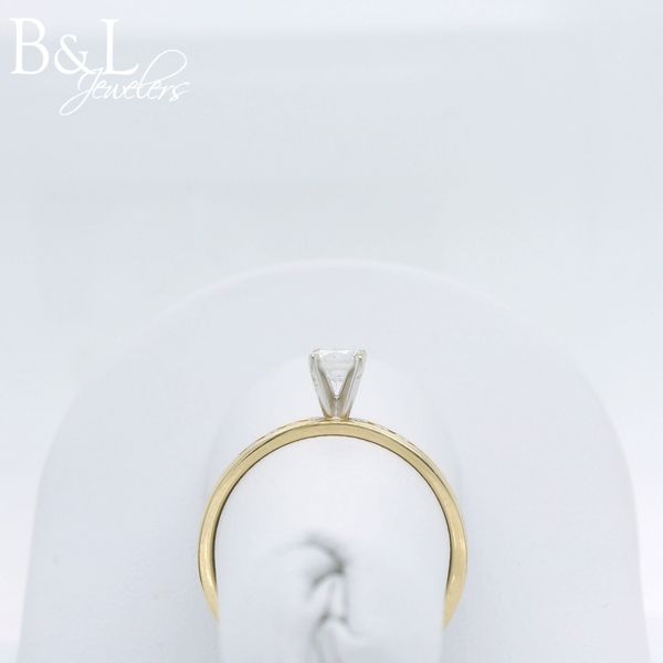 Engagement Ring Image 3 B & L Jewelers Danville, KY